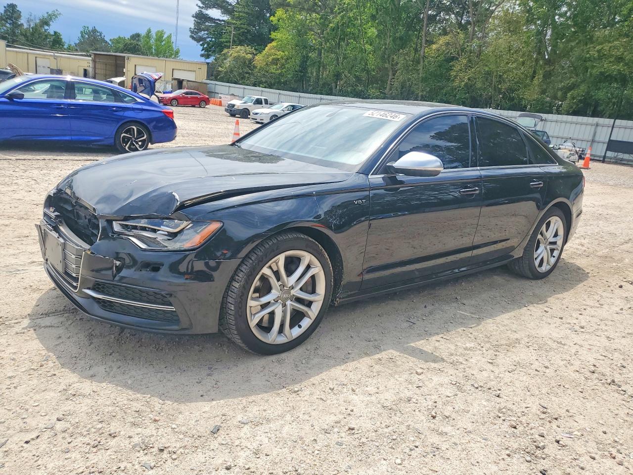 2013 Audi S6 Prestige, VIN WAUF2AFC8DN140413 — Перед