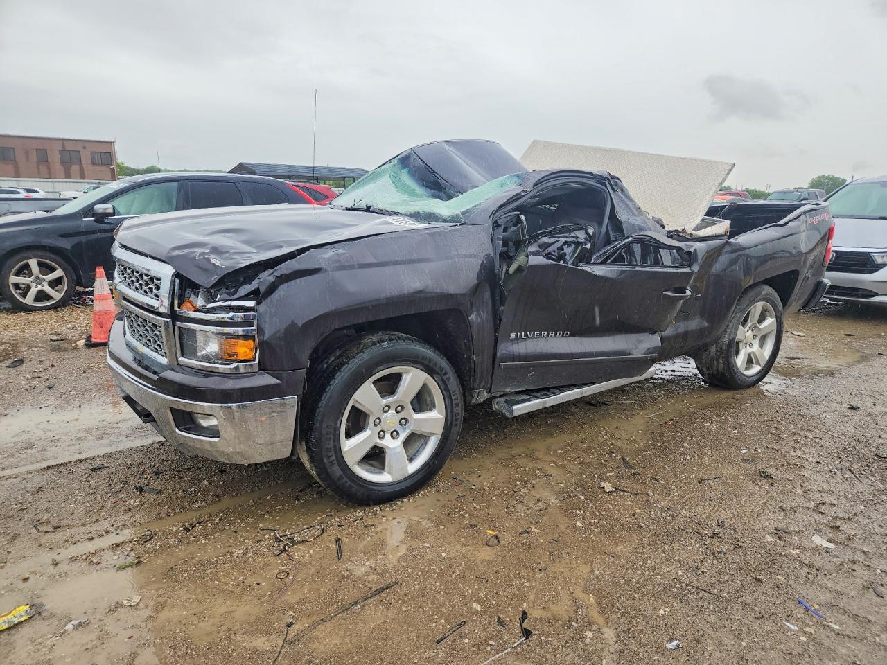 2015 Chevrolet Silverado 1500 LT, VIN 1GCNKREC3FZ180215 — Roof