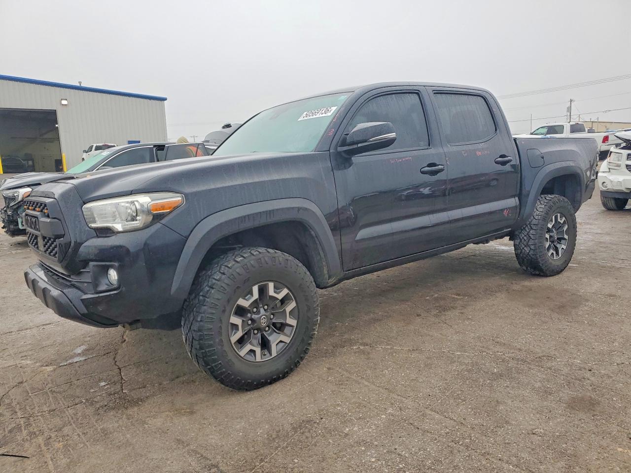 2019 Toyota Tacoma TRD Off Road, VIN 3TMCZ5AN9KM194800 — Rear end
