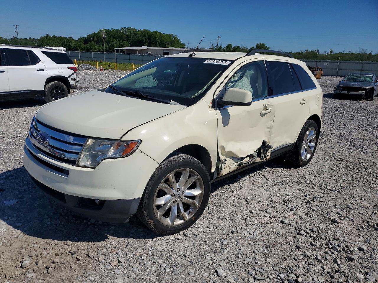 2008 Ford Edge Limited, VIN 2FMDK39C88BA97786 — Side
