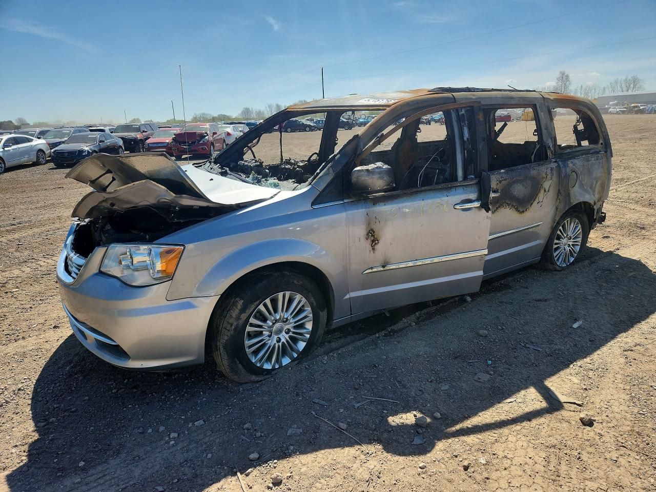 2014 Chrysler Town & Country Touring L, VIN 2C4RC1CG9ER111673 — Burn