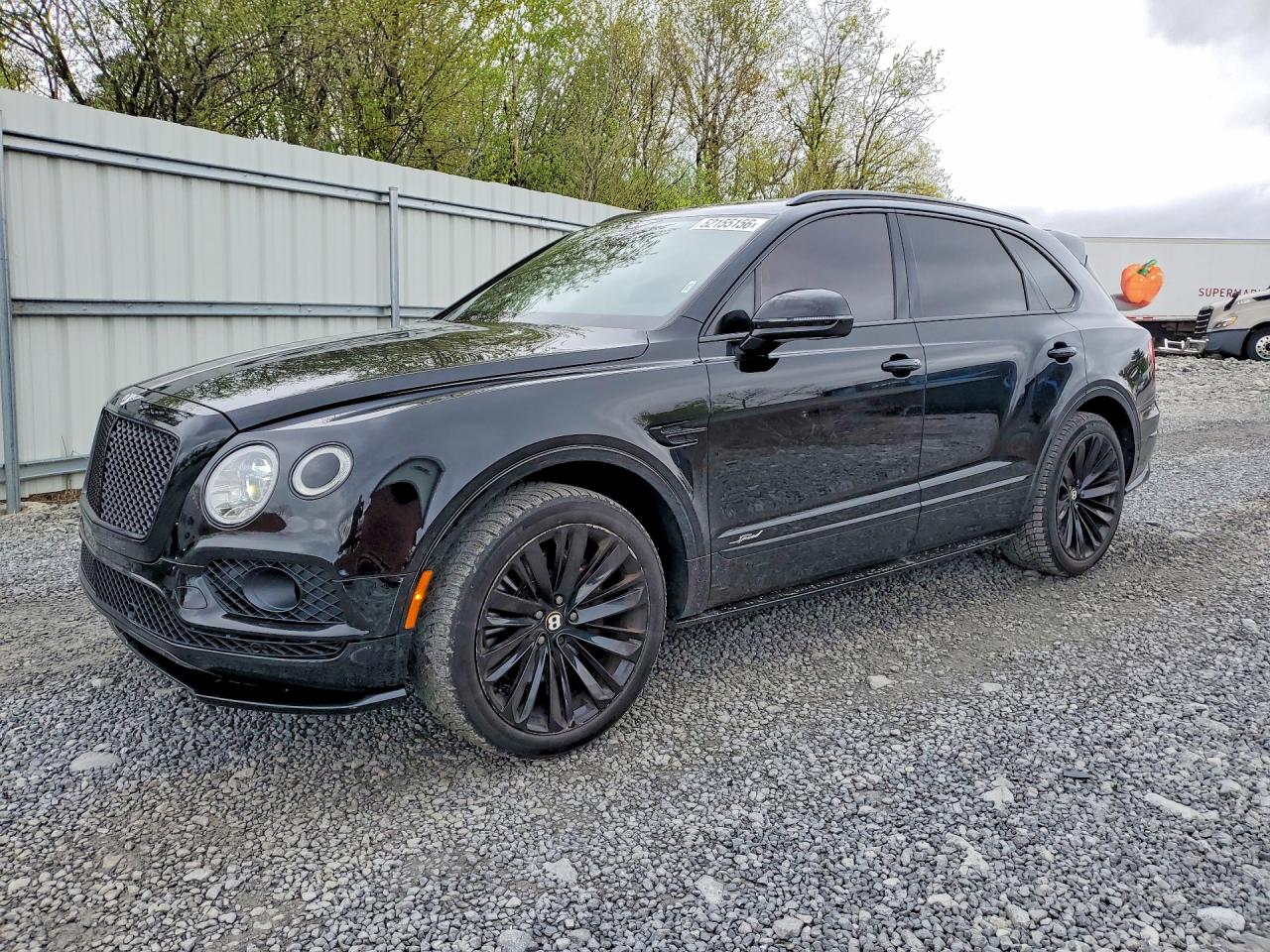 2020 Bentley Bentayga Speed, VIN SJAAR2ZV6LC028670 — Front end