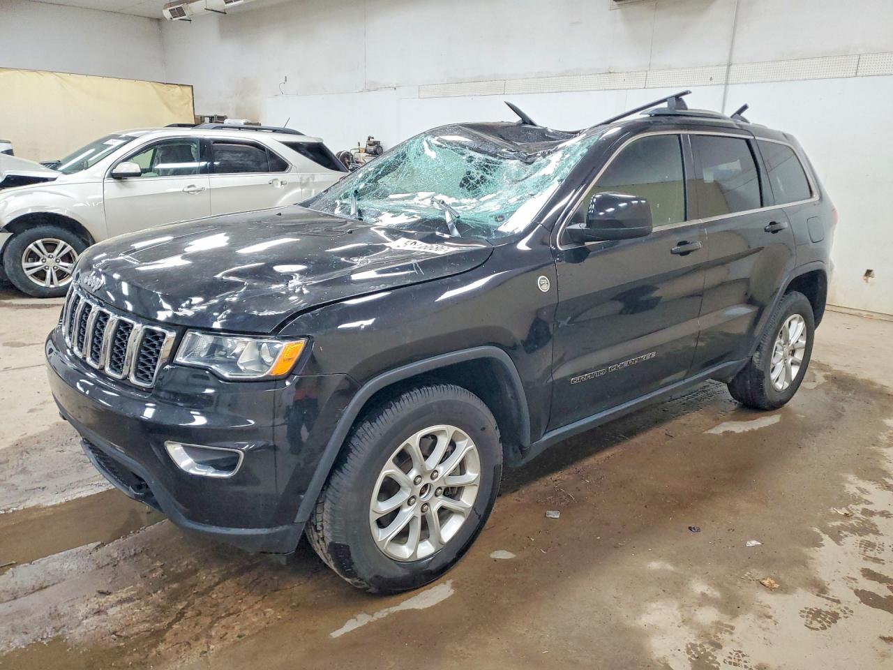 2021 Jeep Grand Cherokee Laredo E, VIN 1C4RJFAG1MC772739 — Крыша