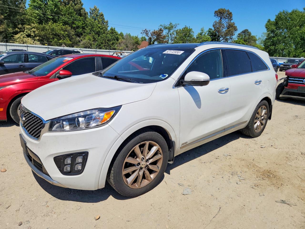 2016 Kia Sorento SX, VIN 5XYPKDA51GG086580 — Normal wear