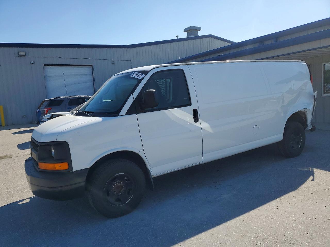 2014 Chevrolet Express G2500, VIN 1GCWGGCG6E1140014 — Rear end
