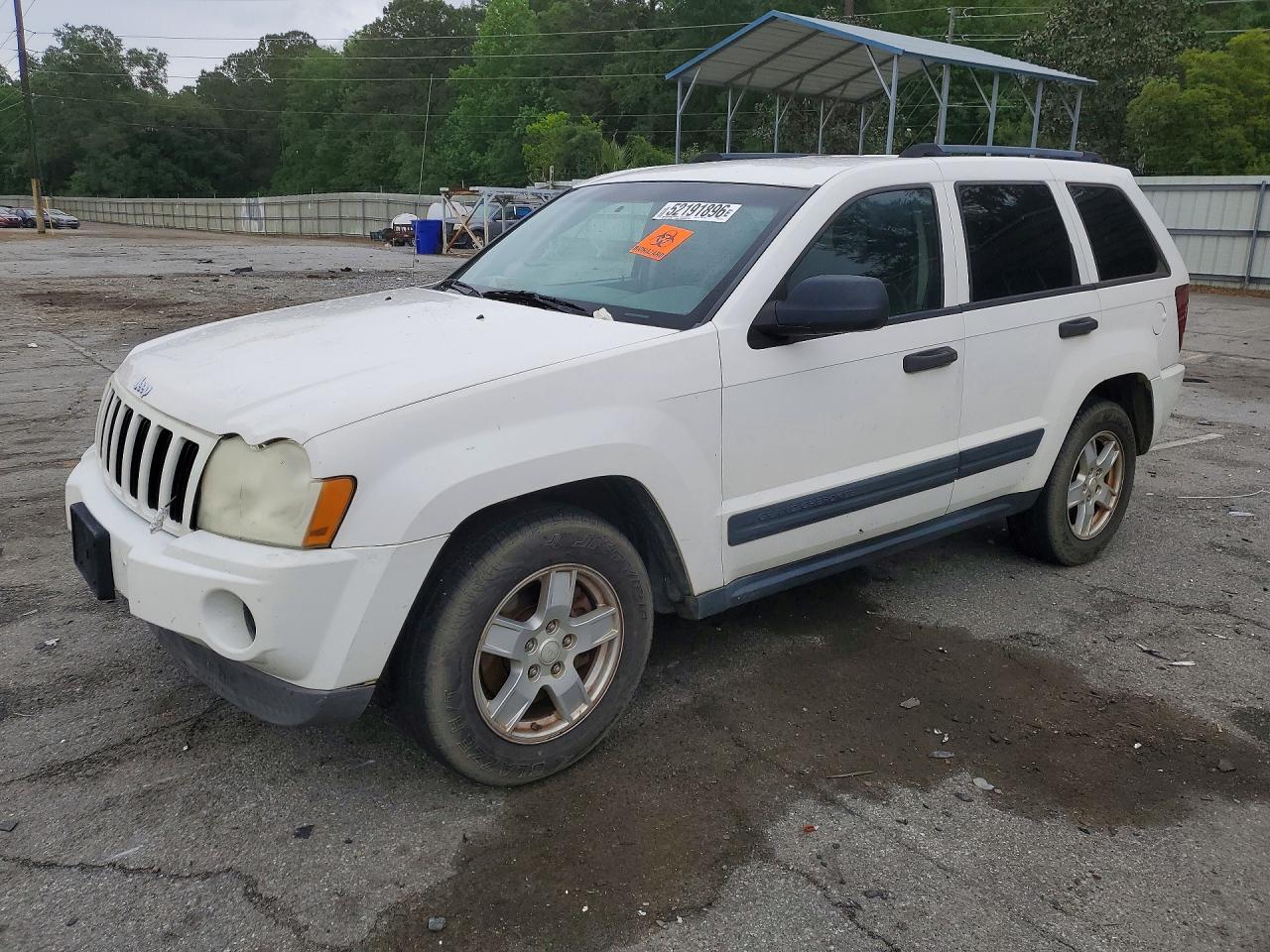 2006 Jeep Grand Cherokee Laredo, VIN 1J4GS48K36C241817 — Front end