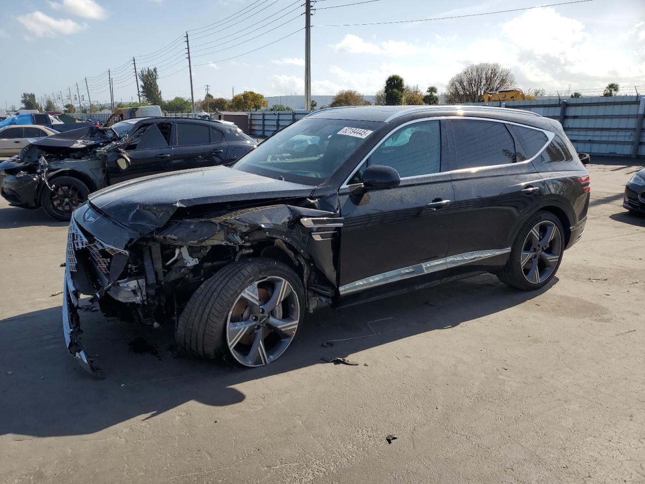 2025 Genesis GV80 Prestige, VIN KMUHEESC4SU254361 — Front end