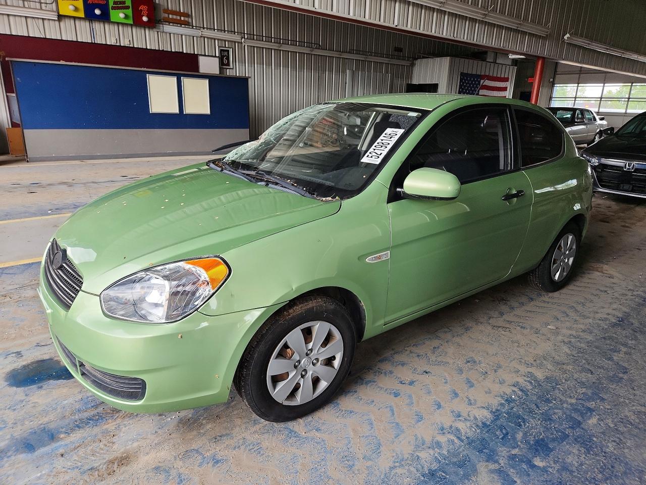 2011 Hyundai Accent GL, VIN KMHCM3AC3BU188287 — Roof