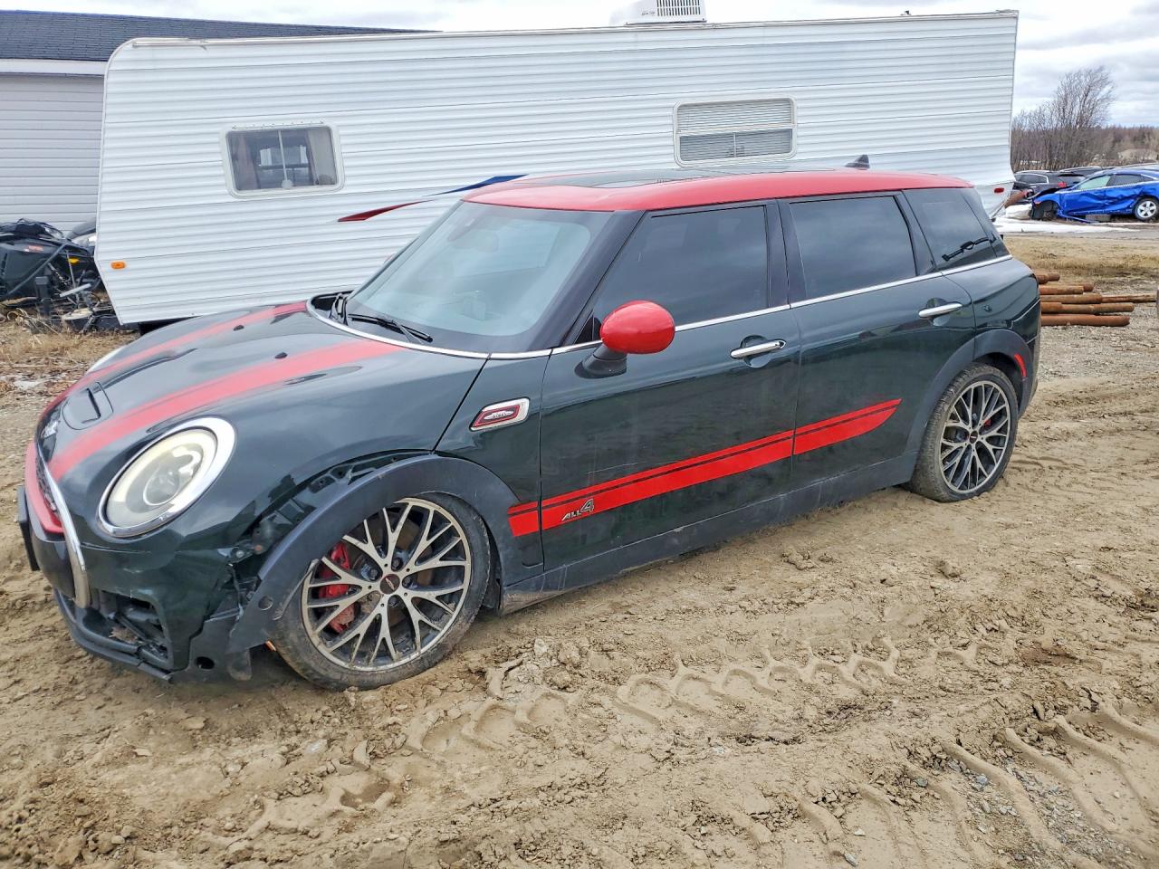 2017 MINI COOPER, VIN WMWLV9C38H2D66412 — Front end
