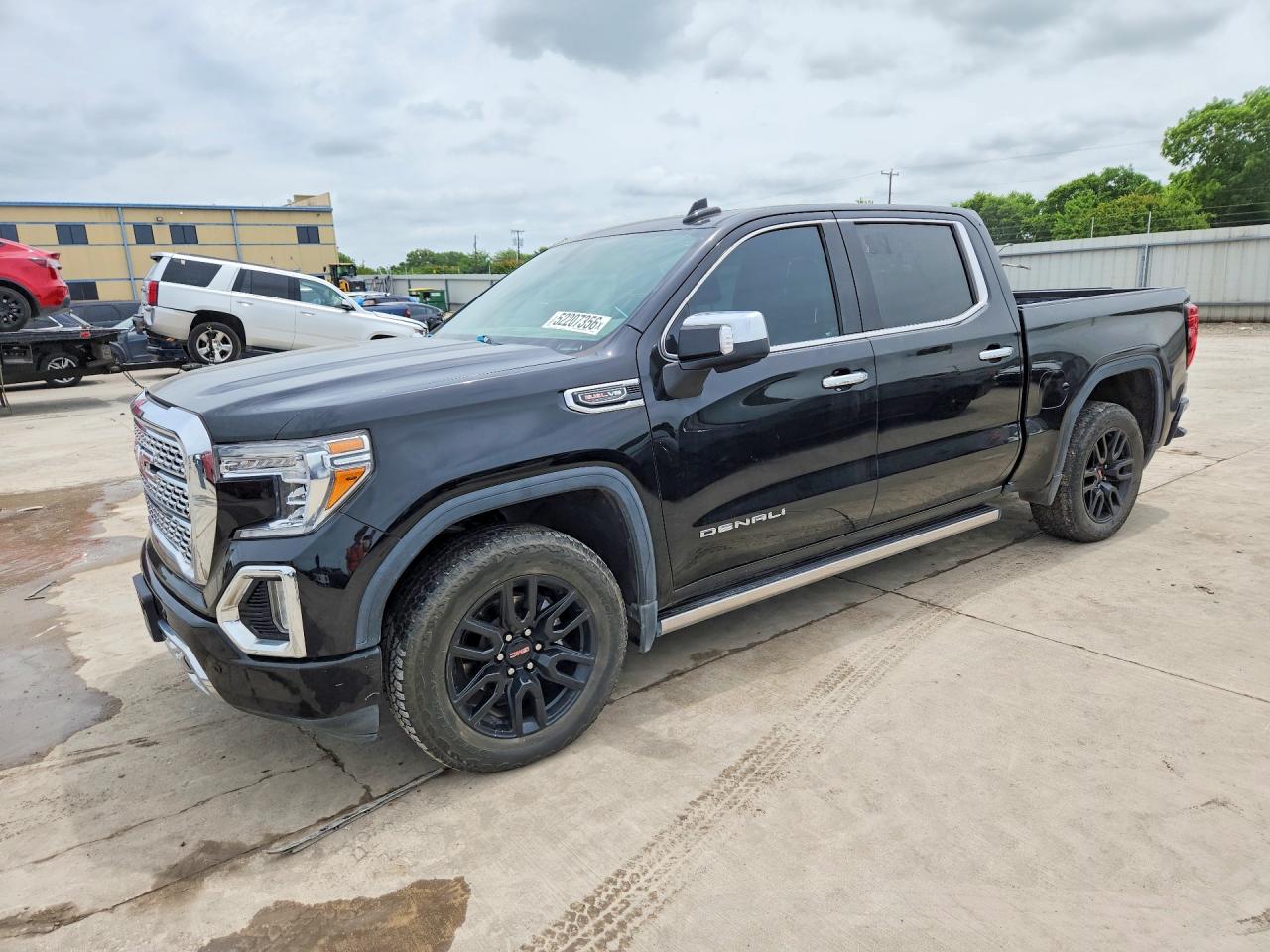 2022 GMC Sierra 1500 Denali, VIN 3GTU9FEL3NG169641 — Вандализм