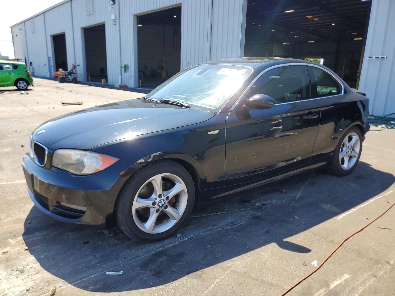2008 BMW 1 Series 128i, VIN WBAUP93578VF48018 — Rear end