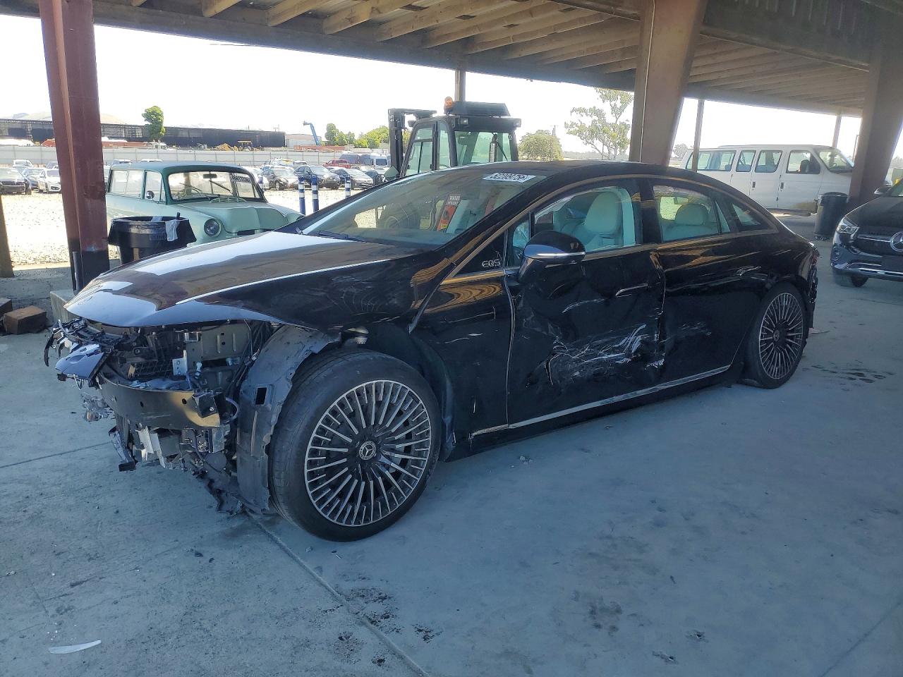 2022 Mercedes-Benz EQS 450+, VIN W1KCG2DB5NA007825 — Rear end