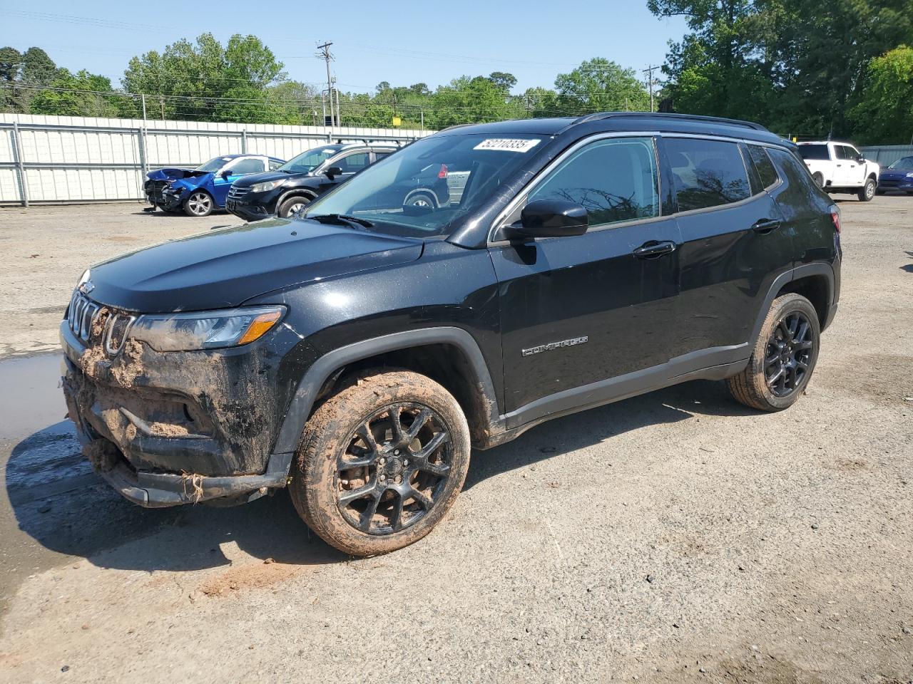 2022 Jeep Compass Latitude Lux, VIN 3C4NJDFB6NT126795 — Side