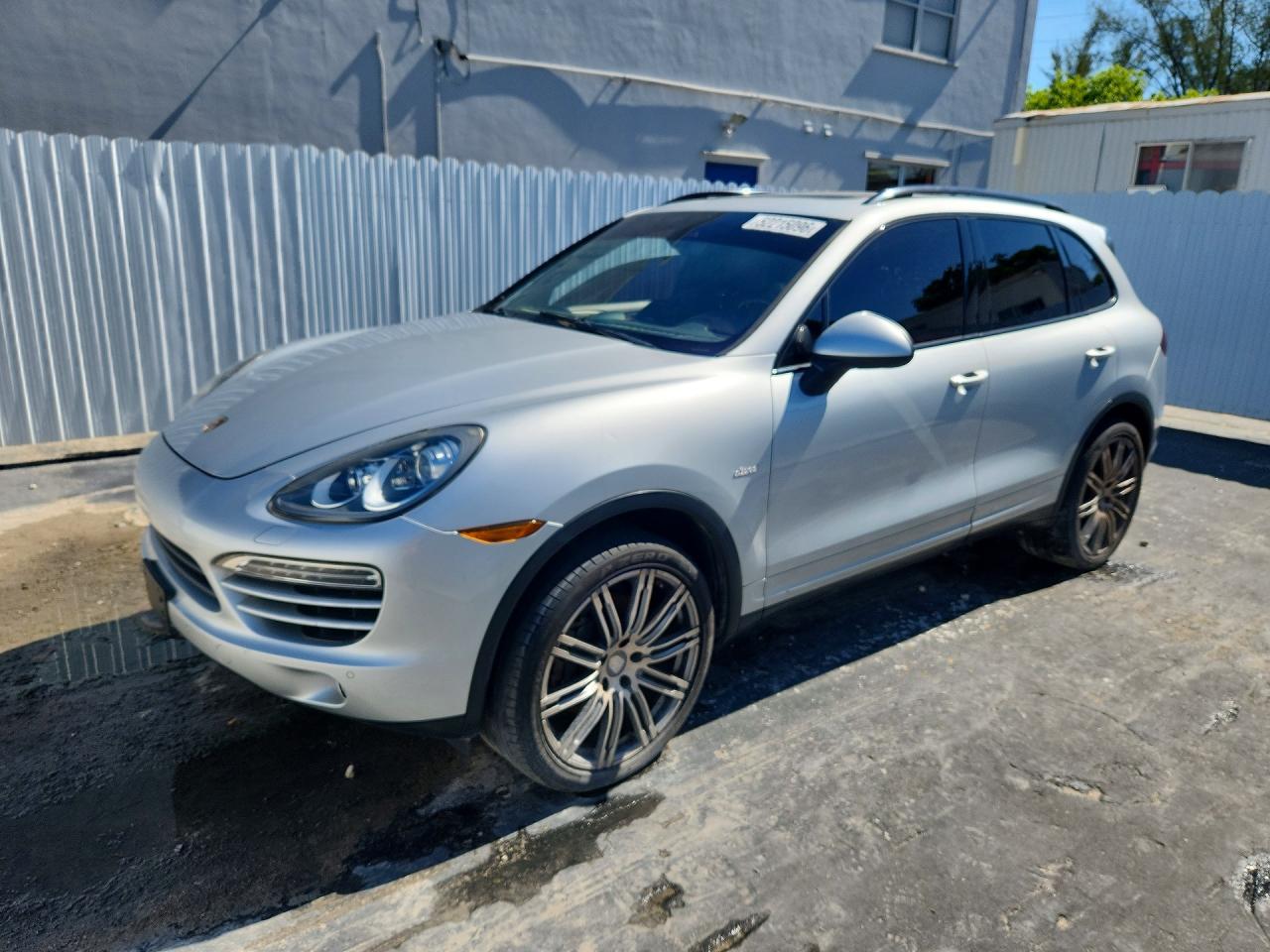 2013 Porsche Cayenne Diesel, VIN WP1AF2A24DLA25890 — Mechanical