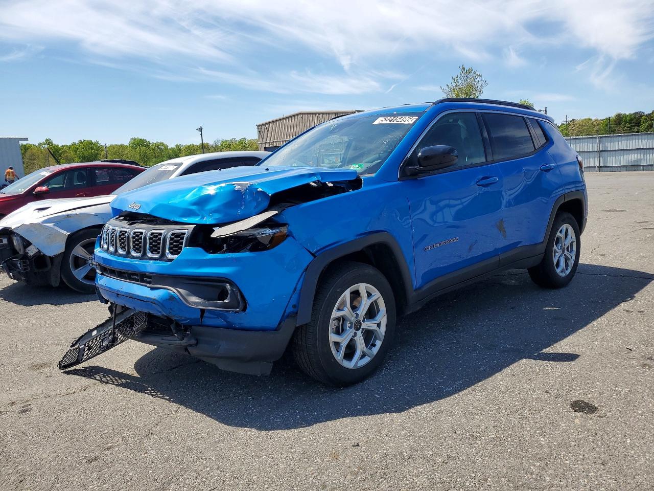 2025 Jeep Compass Latitude, VIN 3C4NJDBN6ST603642 — Front end