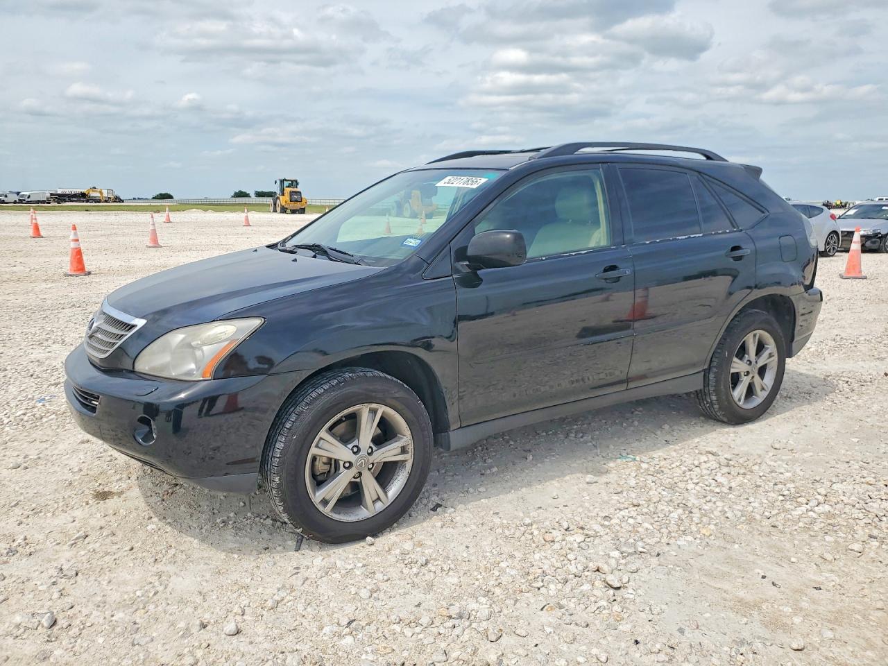 2006 Lexus RX 400h, VIN JTJHW31U062006461 — Rear end