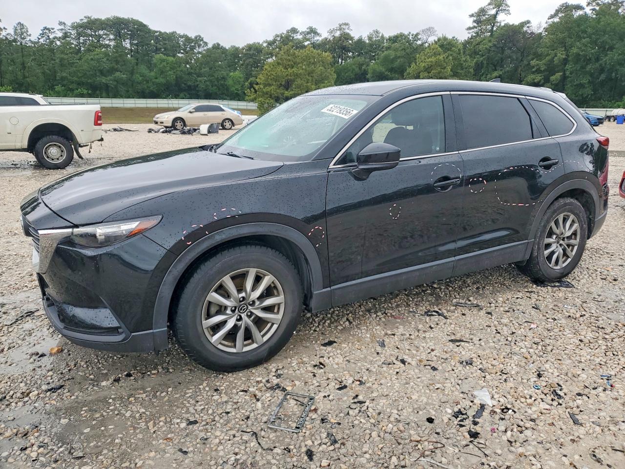 2017 Mazda CX-9 Touring, VIN JM3TCACY8H0136388 — Бок