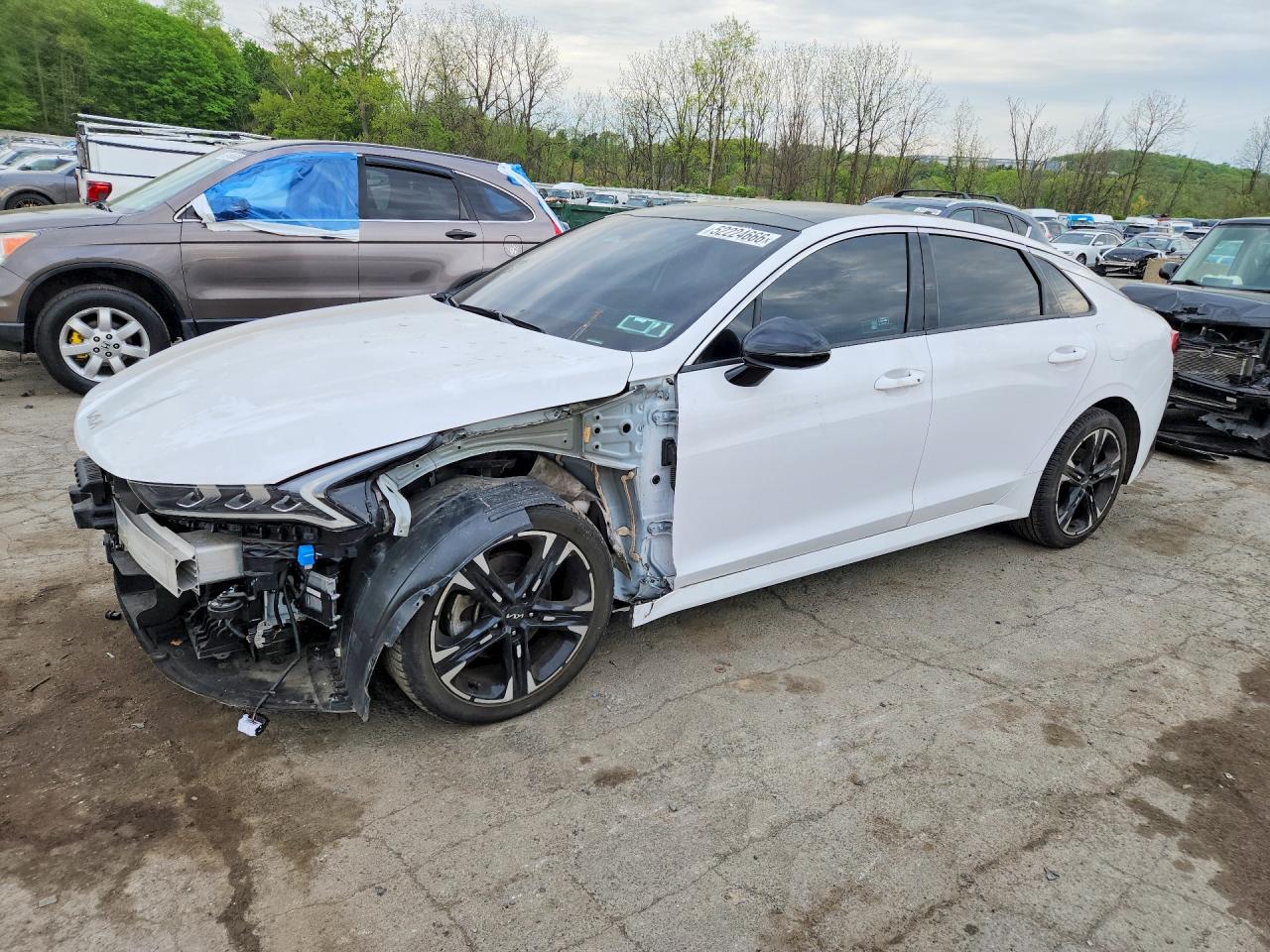 2023 Kia K5 GT-Line, VIN 5XXG64J21PG221619 — Front end