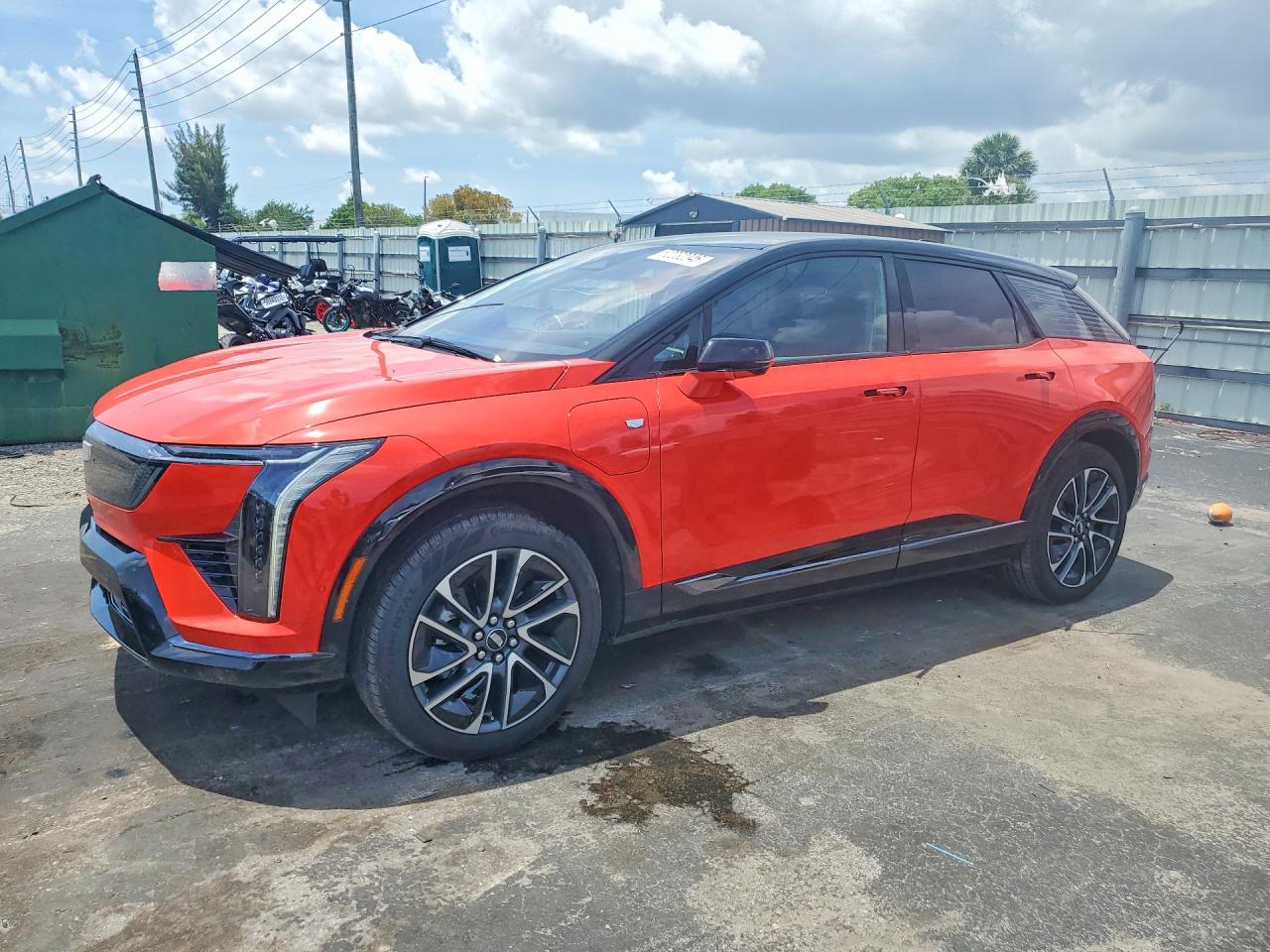 2025 Cadillac Optiq Sport, VIN 3GYK3EMR2SS240954 — Undercarriage