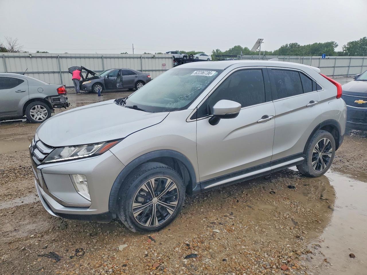 2018 Mitsubishi Eclipse Cross SE, VIN JA4AT5AA2JZ037476 — Front end
