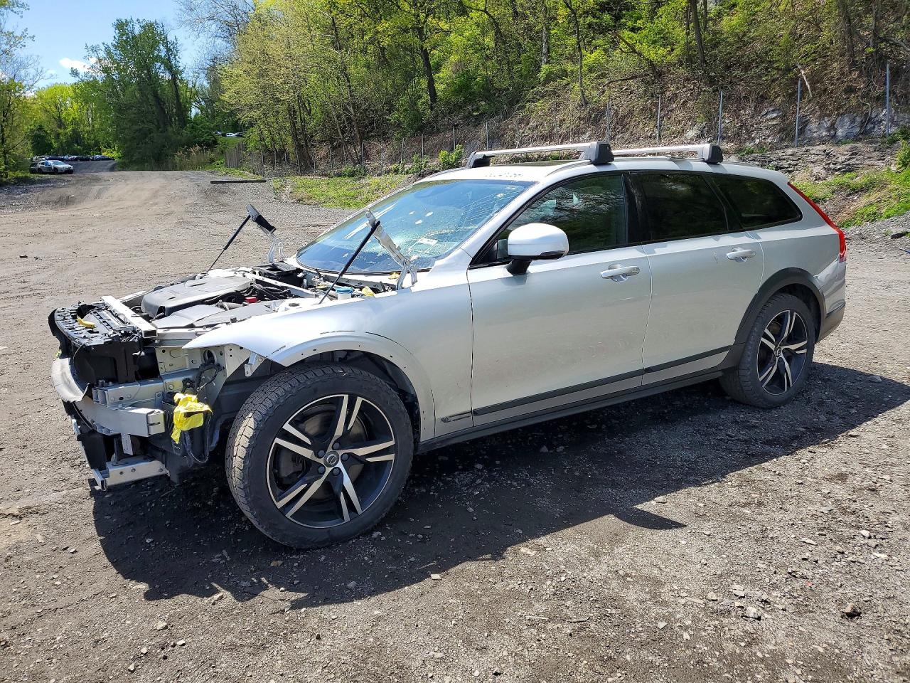 2018 Volvo V90, VIN YV4102NK8J1028325 — Front end