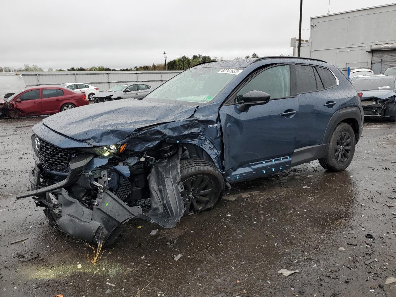 2025 Mazda CX-50 Hybrid Premium Package, VIN 7MMVAADW9SN113992 — Front end