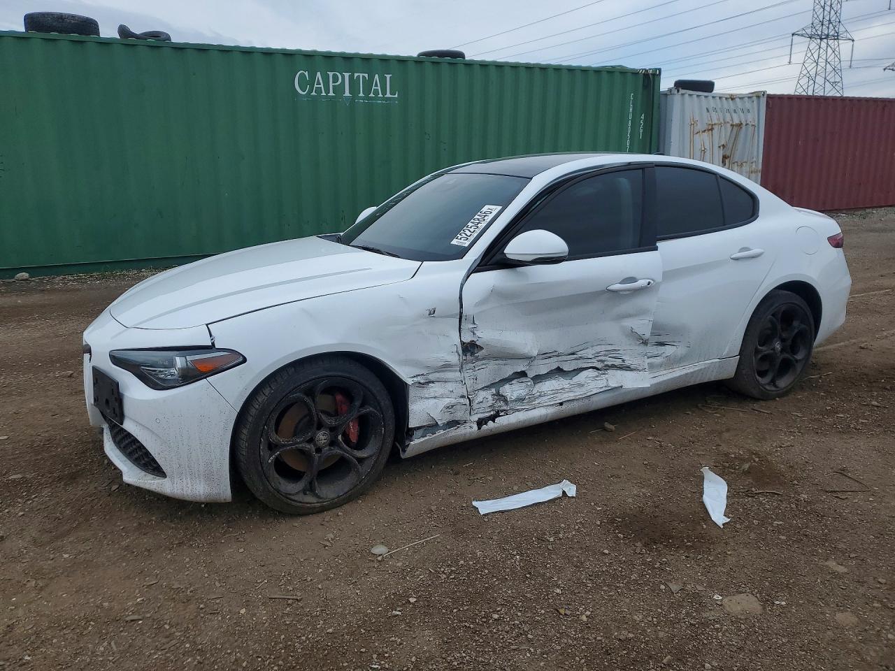 2022 Alfa Romeo Giulia Veloce, VIN ZARFANBN5N7656664 — Бок