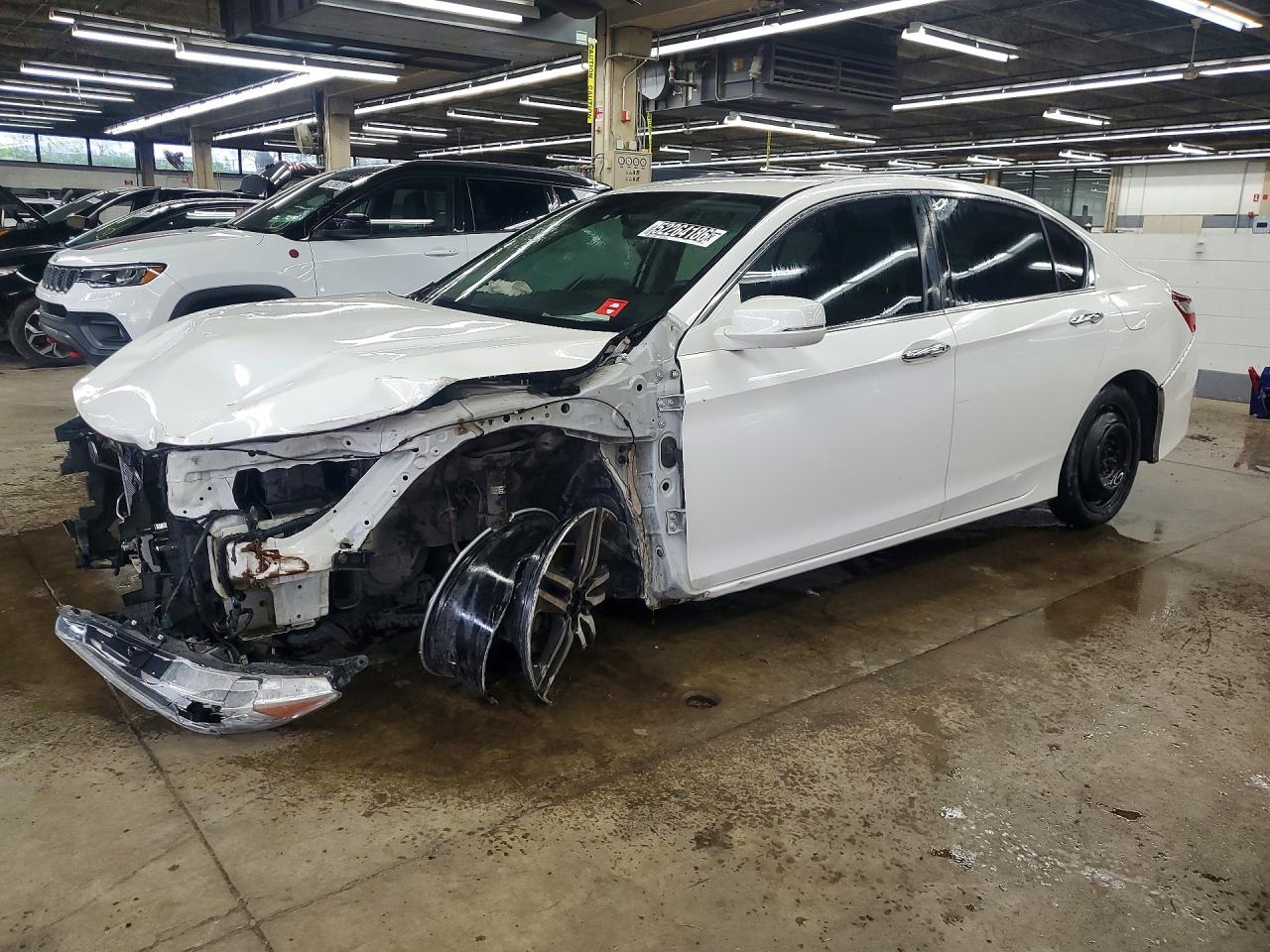 2017 Honda Accord EX, VIN 1HGCR2F78HA166986 — Frame damage