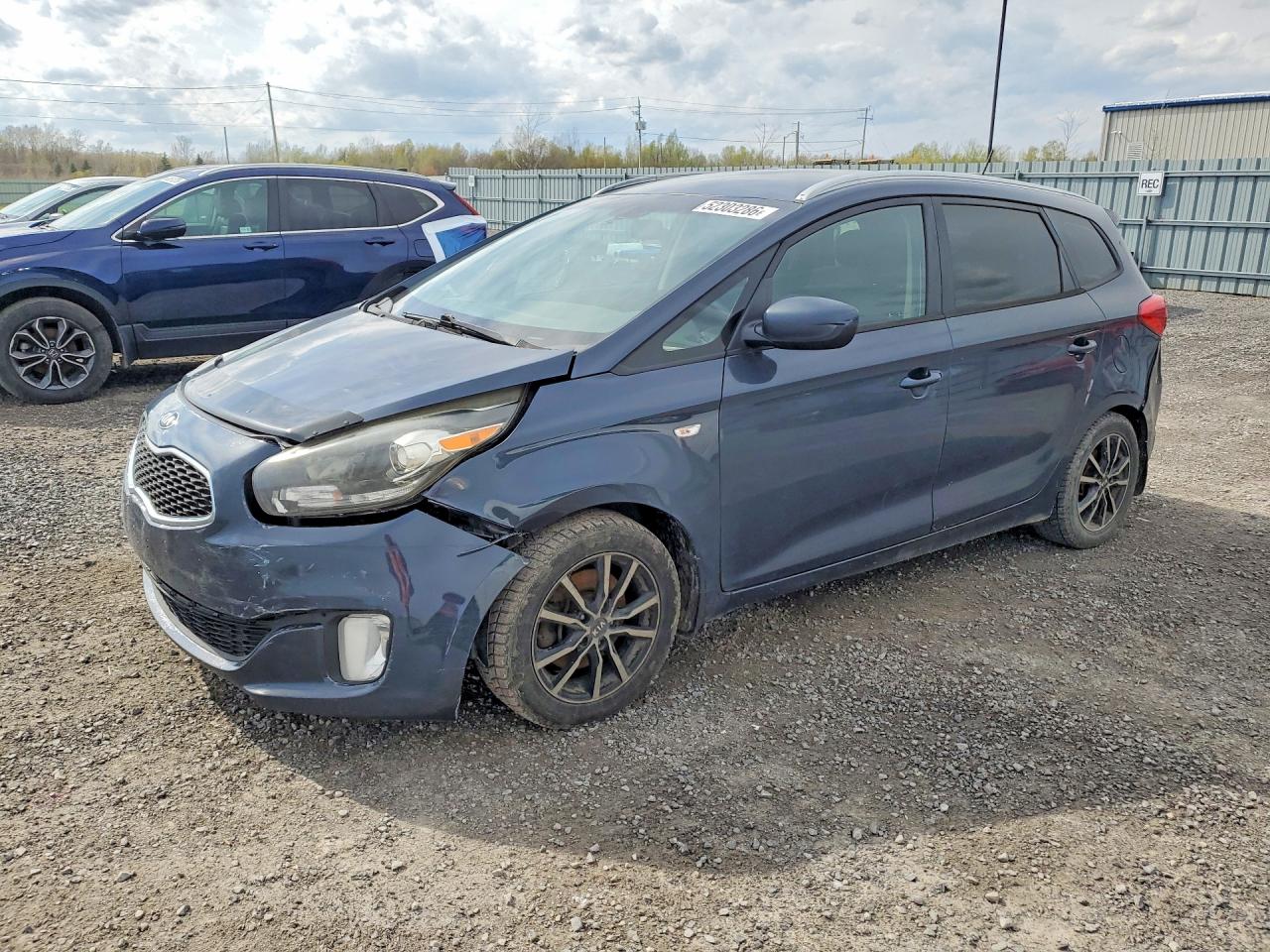 2016 Kia Rondo LX, VIN KNAHT8A38G7134531 — Front end