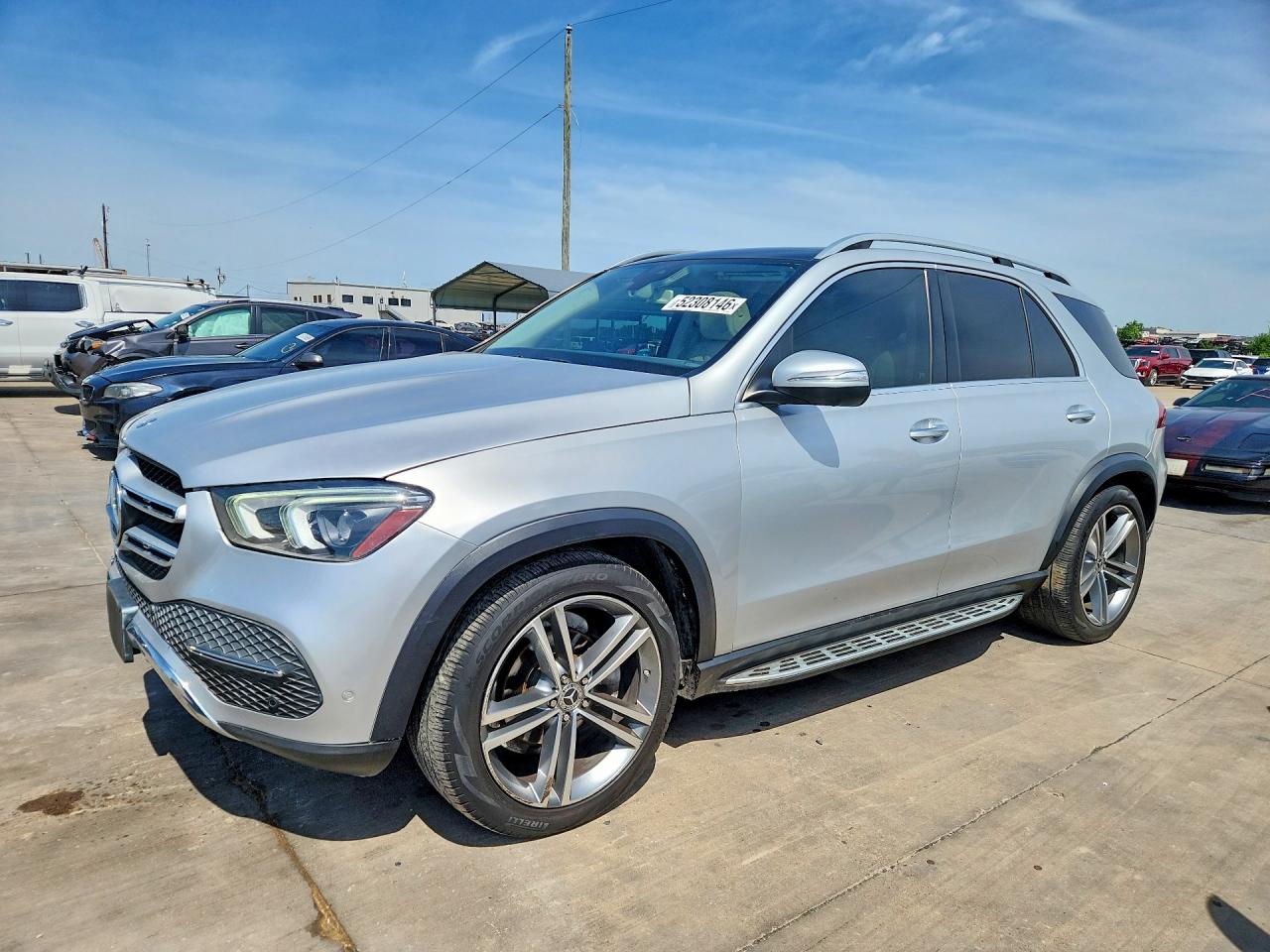 2020 Mercedes-Benz GLE 350, VIN 4JGFB4JE8LA147568 — Front end
