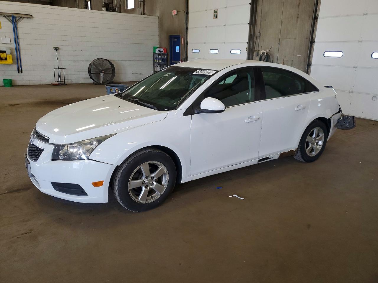 2014 Chevrolet Cruze 1LT, VIN 1G1PC5SB3E7295622 — Rear end