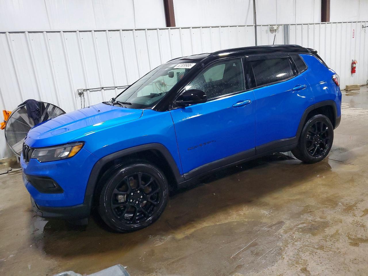 2022 Jeep Compass Latitude, VIN 3C4NJDBB5NT226182 — Normal wear