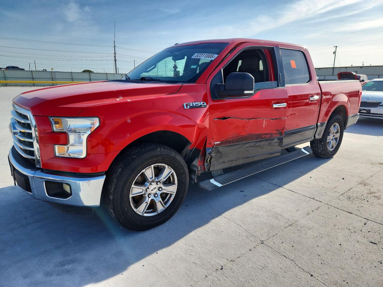 2016 Ford F-150 XLT, VIN 1FTEW1CP5GKD93270 — Side