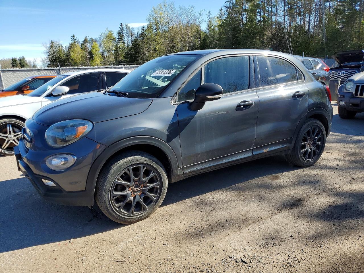 2018 FIAT 500X Trekking, VIN ZFBCFYCB5JP643916 — Бок