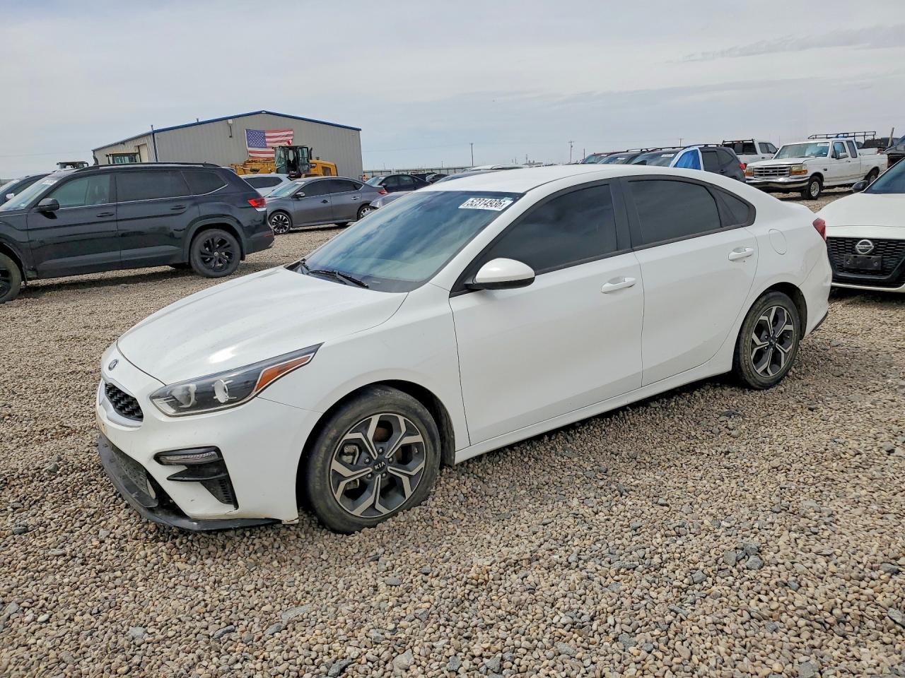 2021 Kia Forte LXS, VIN 3KPF24AD9ME340130 — Front end