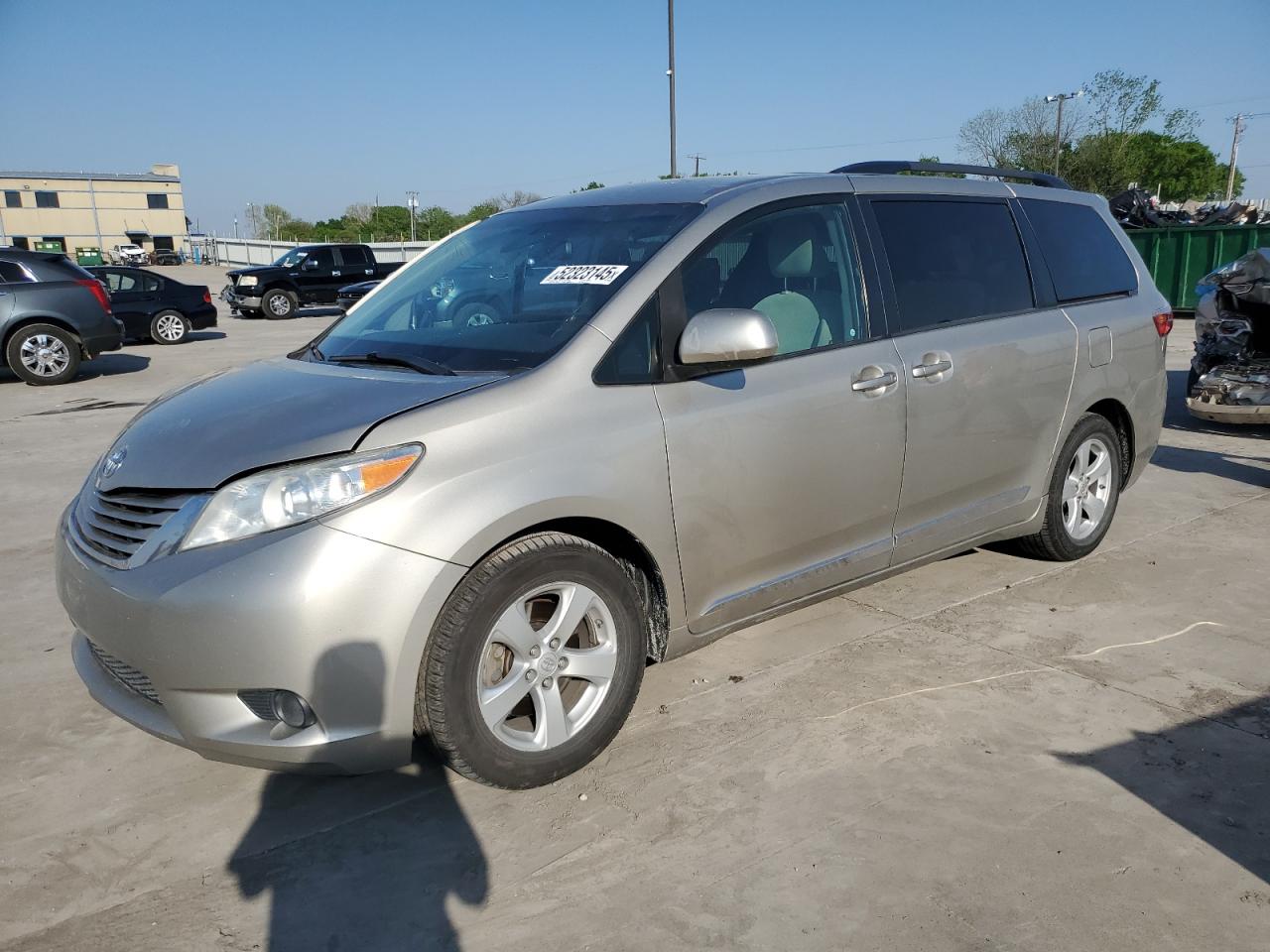 2017 Toyota Sienna LE Auto Access Seat, VIN 5TDKZ3DC0HS827221 — Side