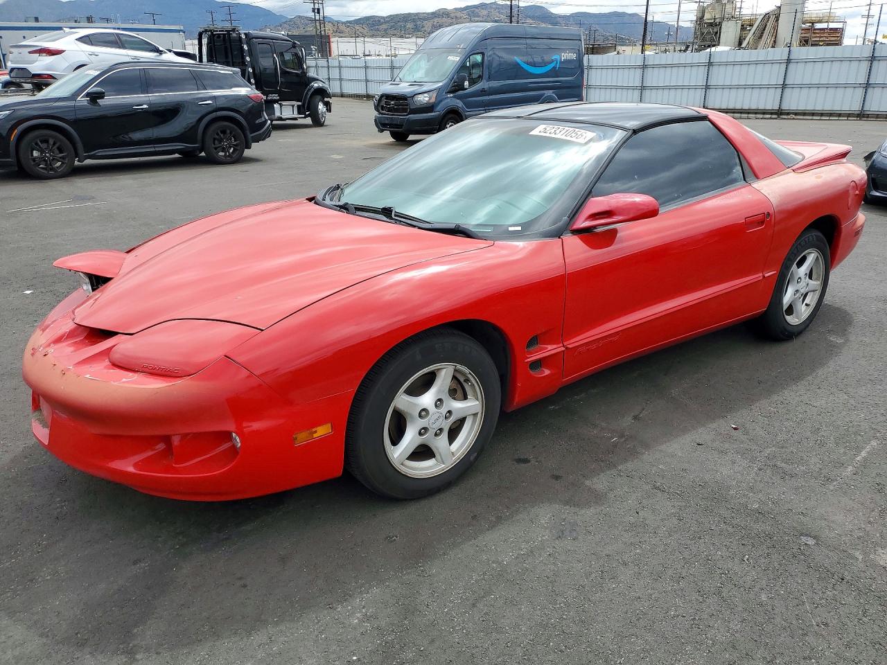 1999 Pontiac Firebird Firebird, VIN 2G2FS22K0X2210156 — Front end