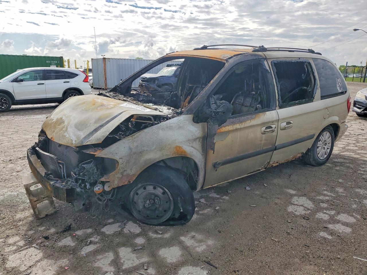 2005 Chrysler Town & Country, VIN 1C4GP45R75B196877 — Burn