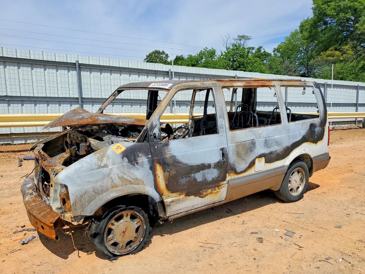 2003 GMC Safari, VIN 1GKDM19X83B507916 — Burn