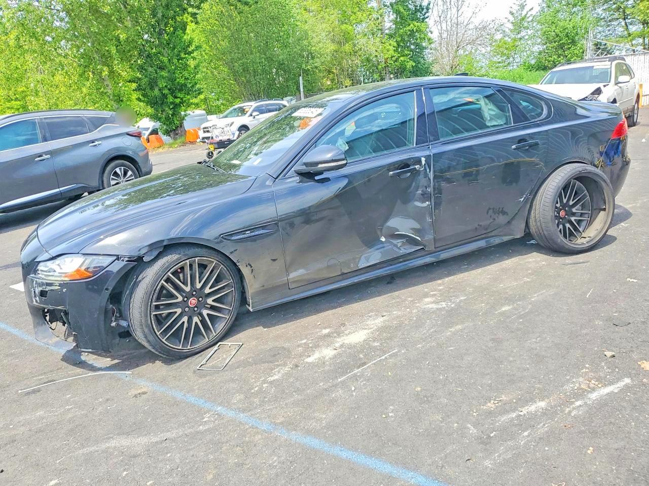 2020 Jaguar XF 30t Checkered Flag Edition, VIN SAJBX4GX6LCY86263 — Side