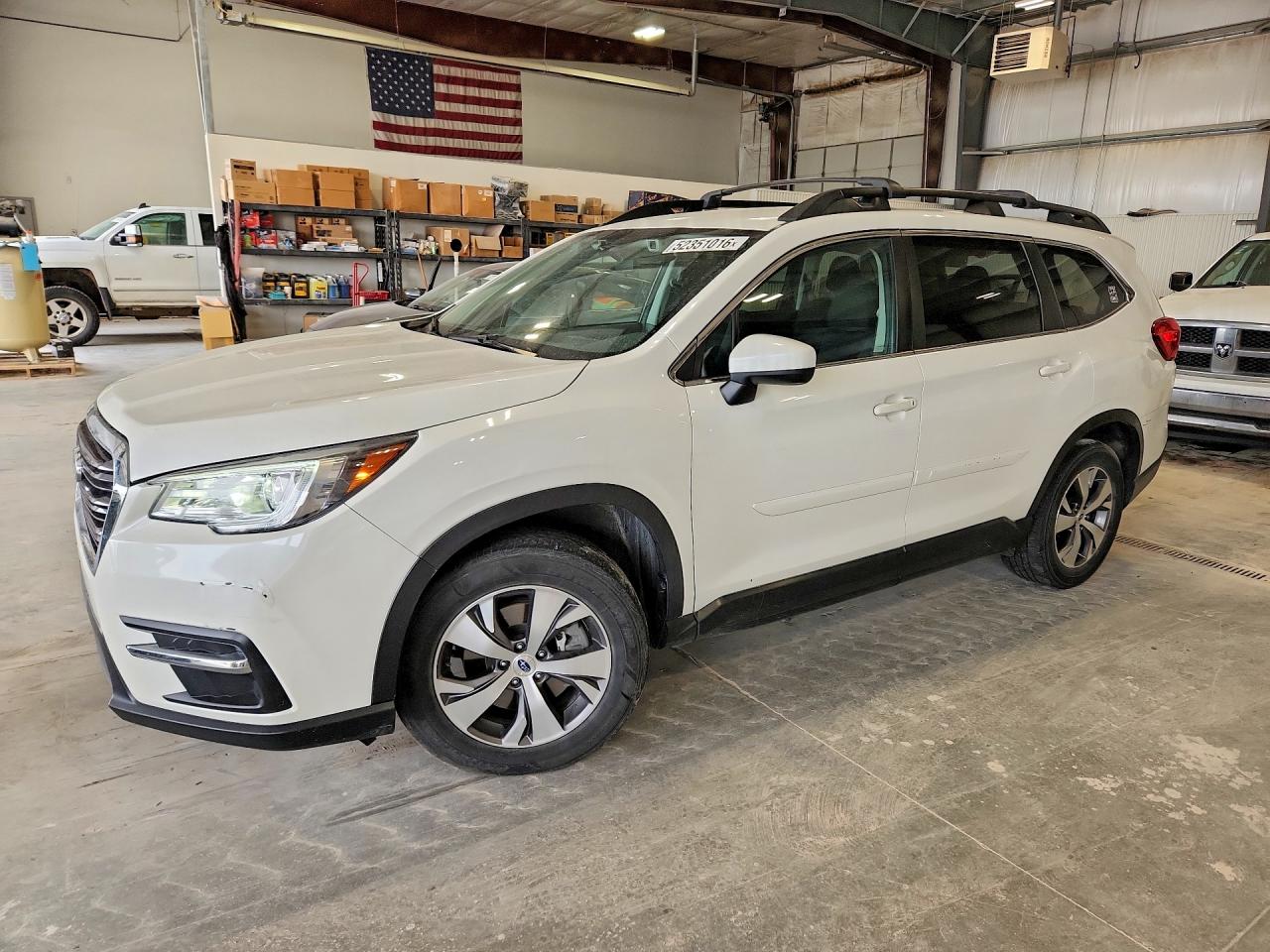 2021 Subaru Ascent Premium, VIN 4S4WMABD5M3445399 — Rear end
