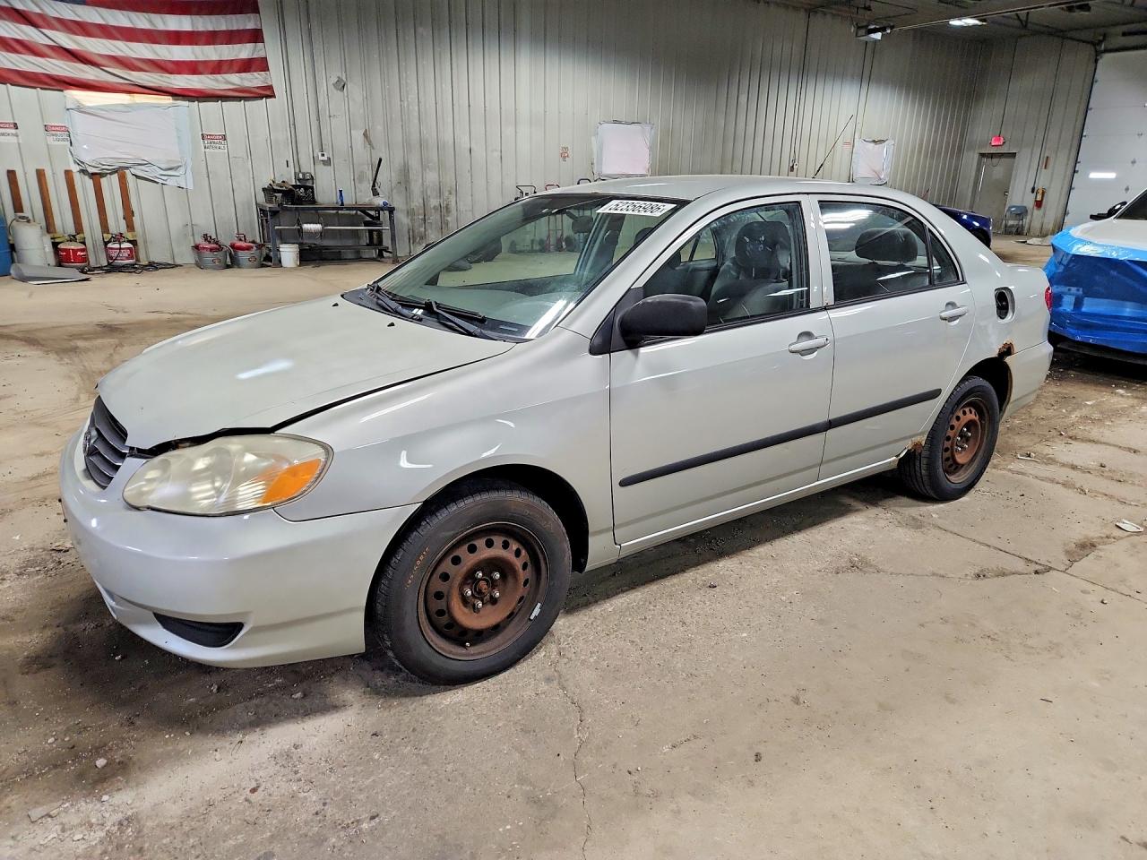 2004 Toyota Corolla LE, VIN 1NXBR32E74Z291437 — Minor dents and scratches