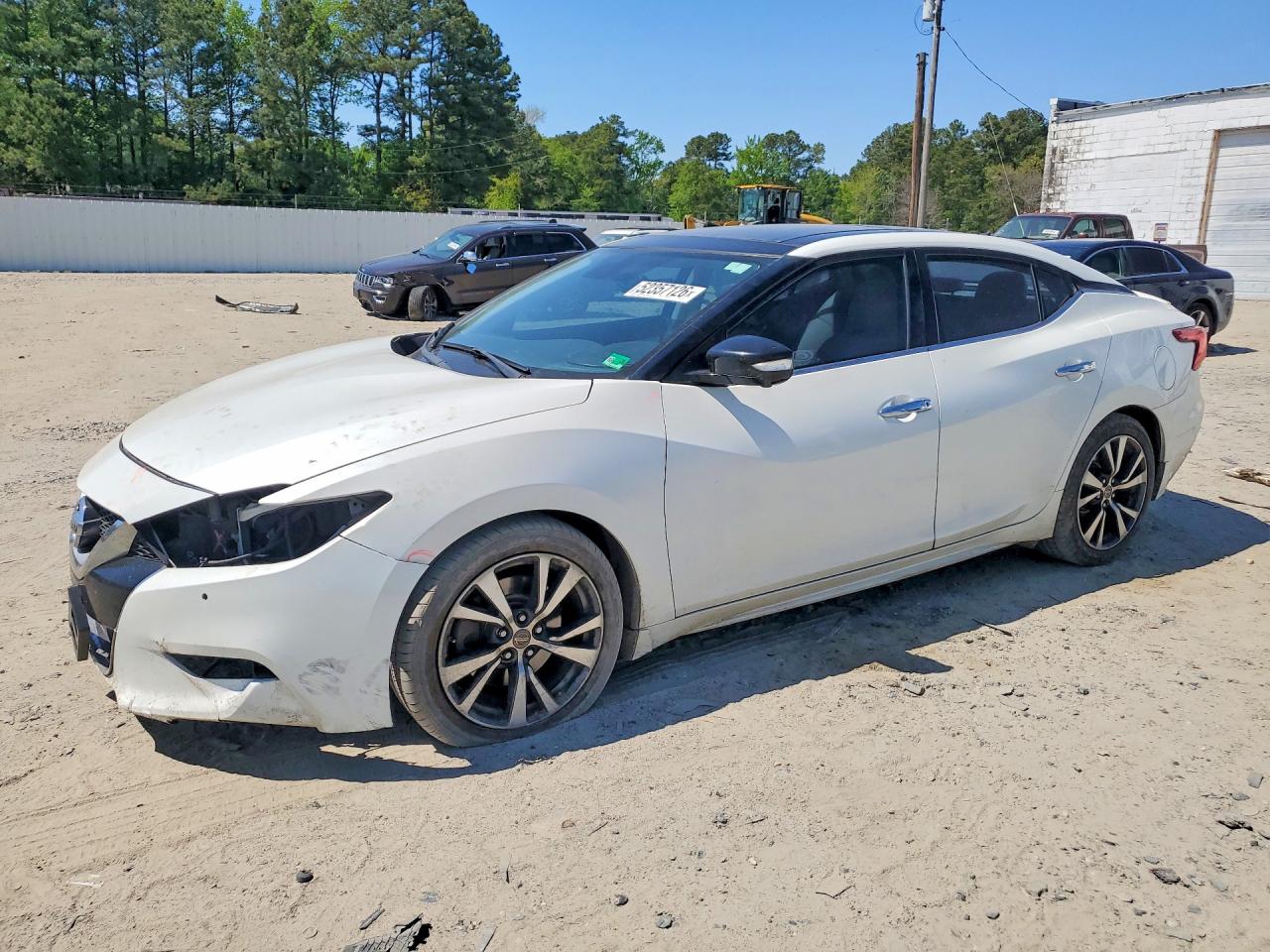 2016 Nissan Maxima SR, VIN 1N4AA6AP8GC437209 — Перед