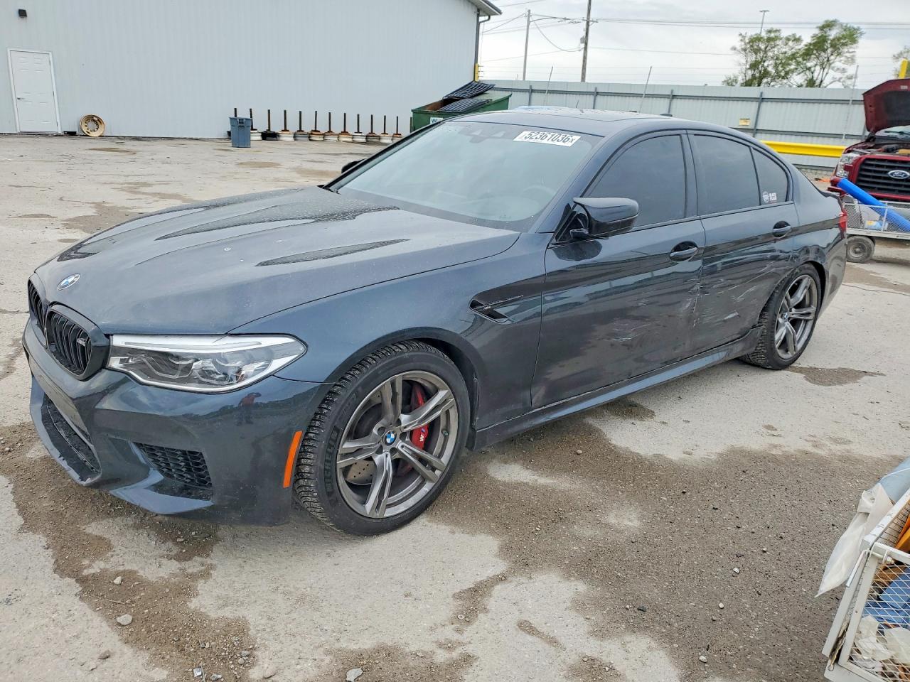 2019 BMW M5, VIN WBSJF0C55KB448566 — Бок