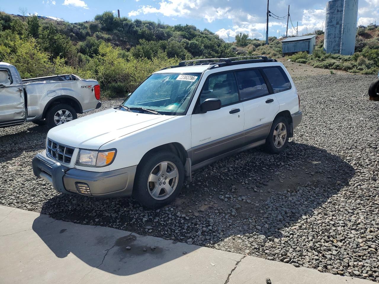 2000 Subaru Forester S, VIN JF1SF6559YH700875 — Бок