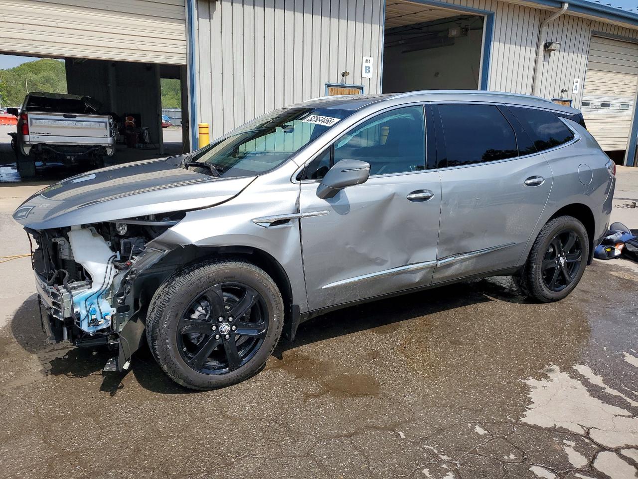 2024 Buick Enclave Essence, VIN 5GAEVAKW1RJ118114 — Front end
