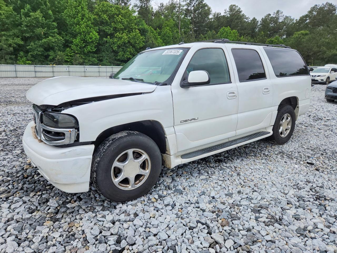 2005 GMC Yukon XL, VIN 1GKFK66U65J204096 — Front end