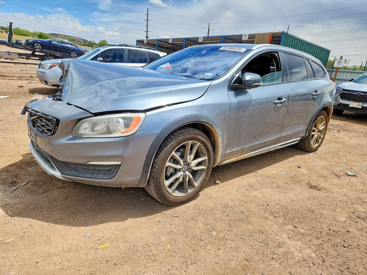 2017 Volvo V60, VIN YV440MWKXH1025766 — Перед