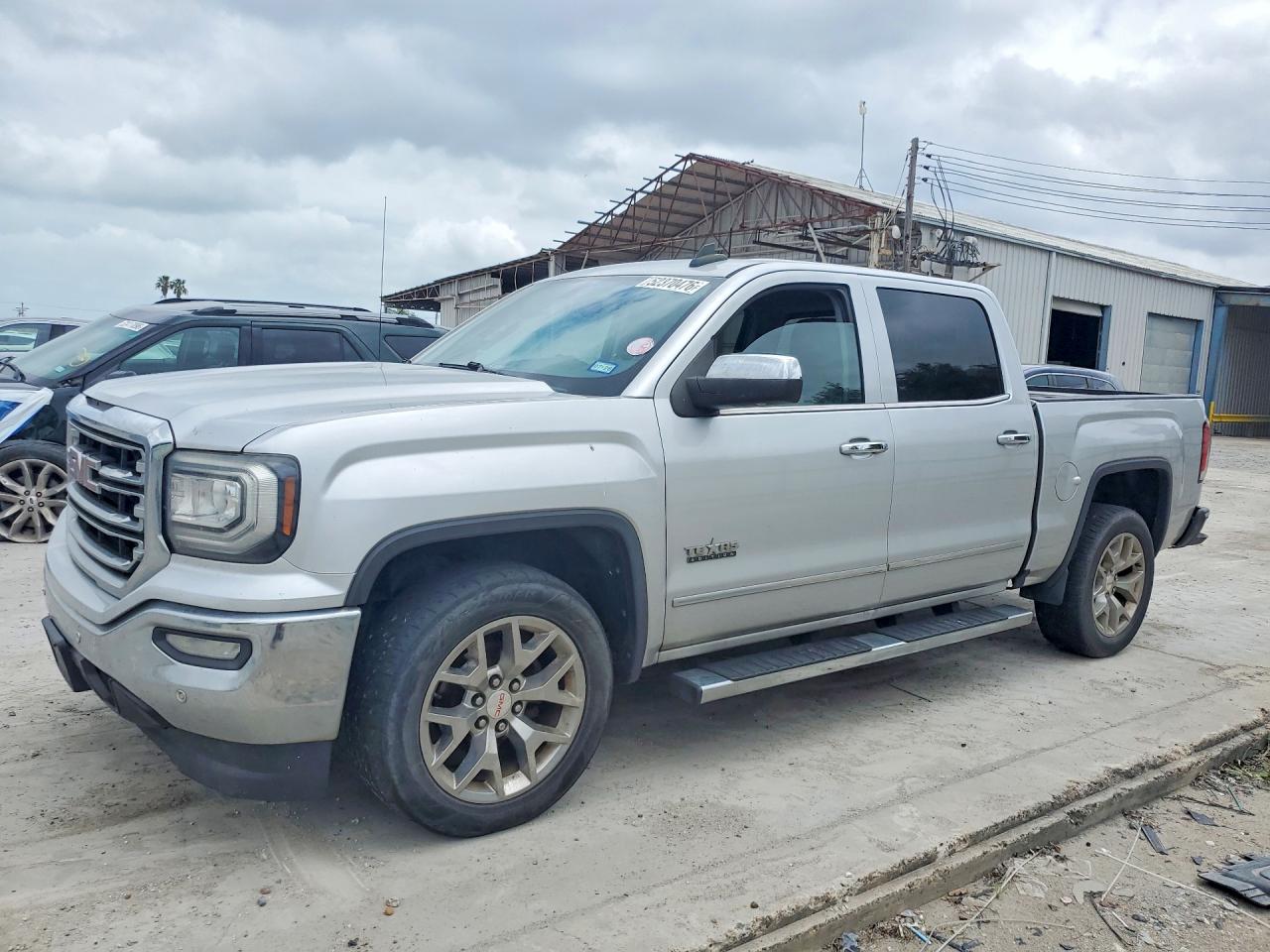 2018 GMC Sierra 1500 SLT, VIN 3GTP1NEC3JG533209 — Interior fire