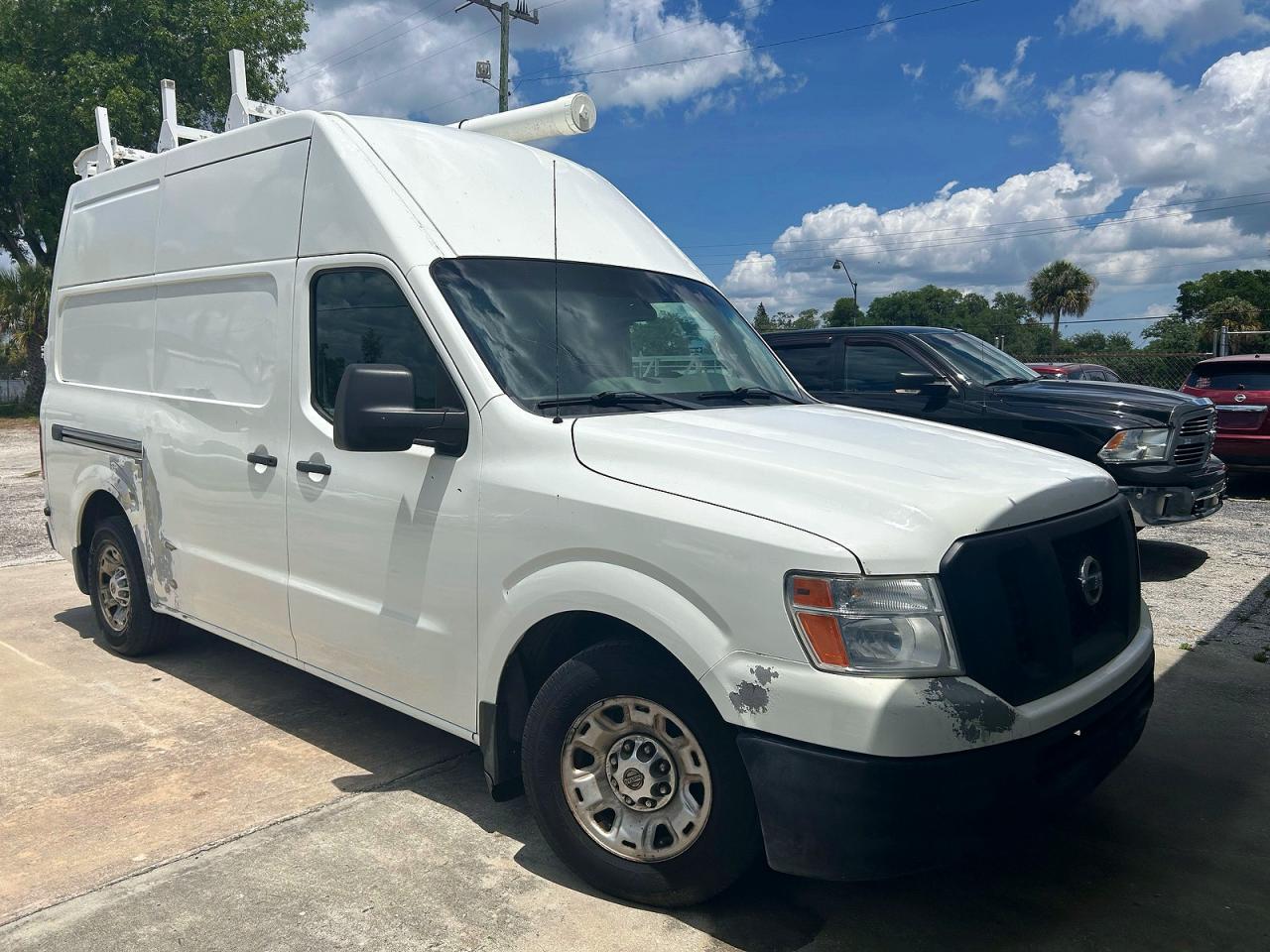 2014 Nissan NV Cargo SV, VIN 1N6BF0LYXEN109596 — Prior damage history